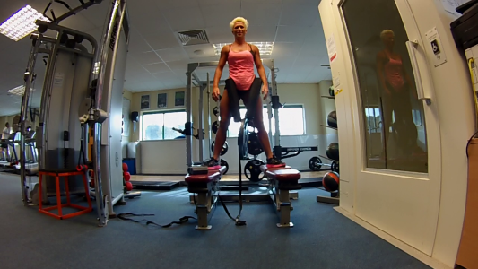 Will Women Get Bulky From Lifting Weights? Epsom Surrey Personal Training - Hams Fitness